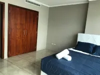 Cozy 1-bedroom apartment in welcoming Guayaquil with AC, fitness room, WiFi  호텔