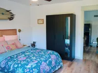 Eclectic Guesthouse on Quaint Fallbrook Homestead Các khách sạn ở Fallbrook