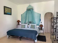 Villa 20 km from Essaouira 6 bedrooms with private bathroom and large 15 x 6 swimming pool Hotel a Ounara