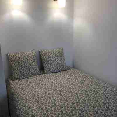 Superbe Studio Neuf Proche de la Gare Rooms