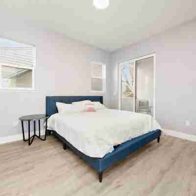 Cozy 1-bedroom apartment in enjoyable Sacramento with WiFi, AC Rooms