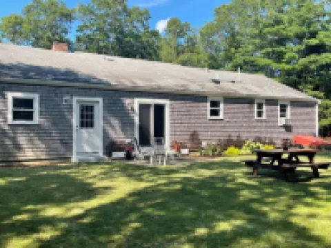 3-Bedroom House in Gorgeous Brewster