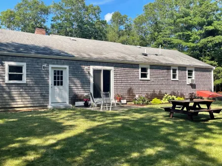 3-Bedroom House in Gorgeous Brewster