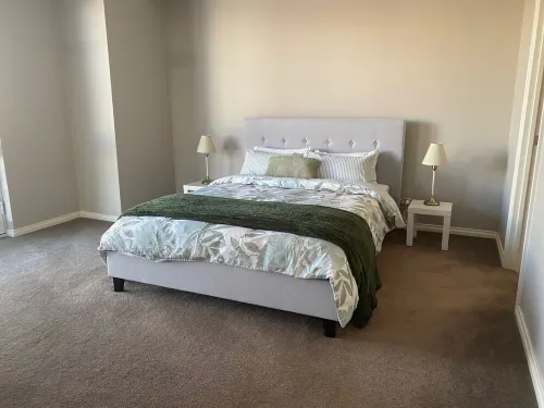 Atwell Family Accommodation3 bedroom x 2 bathroom family home Hotels in Atwell