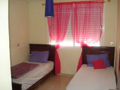 Logement Haute Standing. À 10 Minutes, de la Plage, et du Centre-ville Hotels in Cite Al Mohammadi