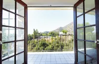 Luxe 4-bedroom Sierra Madre Hilltop Escape Hotels in Sierra Madre