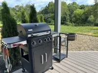 Luxury Airstream Glamping Unit 4 of 6, On-Site Hiking, Private Hot Tub and Sauna