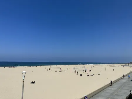 Luxury home on Hermosa Beach