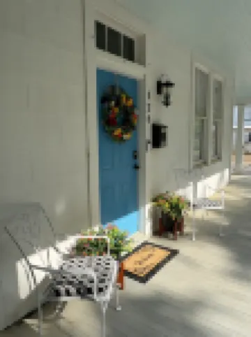 4-bedroom bungalow in amazing Natchitoches with WiFi, AC near Northwestern Univ.