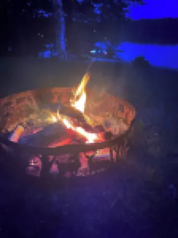 Charming 3-bedroom cabin with WiFi, AC in lovely Upper Turtle Lake.