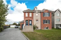 Lovely 2-bedroom Apt. in DIX30 close to DT