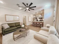 Enchanting Townhome in Ruston near LaTech ラストンのホテル