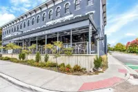 Edison Place: Premier Industrial Modern Downtown 1 BR Loft Hotel a Ypsilanti