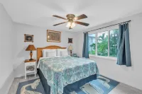Mermaid Tale 2 Bedroom Condo by Redawning