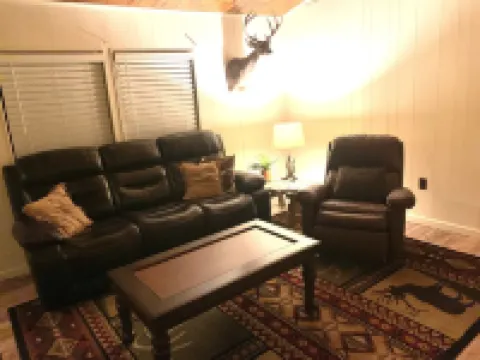 A quiet country retreat 8 miles from town. Hotels in Dimmit County
