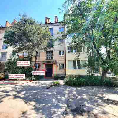 White rotunda. Apartment with a view. Alex Apartments Hotel Exterior