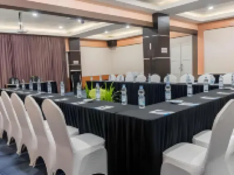 穆阿拉酒店和特爾納特購物中心 特爾納特酒店