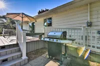 Lake Huron House w/ Grill + Beach Access! - 3-Star