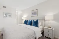 Renovated Seaside Condo with Gorgeous View of the Ocean