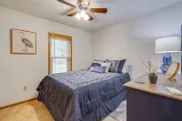 Dog-Friendly Michigan Home w/ Deck & Fire Pit! - 3 stjerner