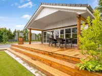 "Skip" - 300m to the Fjord Hotels in Hojslev