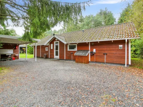 "Ellica" - 50km from the Sea Hotels in Give