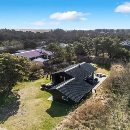 "Gillis" - 900m from the Sea