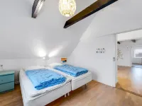 "Laurentia" - 200m from the sea