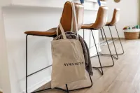 Sunny Palms by AvantStay Near Empire Polo Club