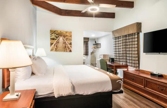 唐湖克拉克斯維爾-博伊頓品質酒店