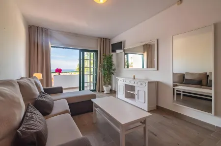 Aparthotel Neptuno Costadeje