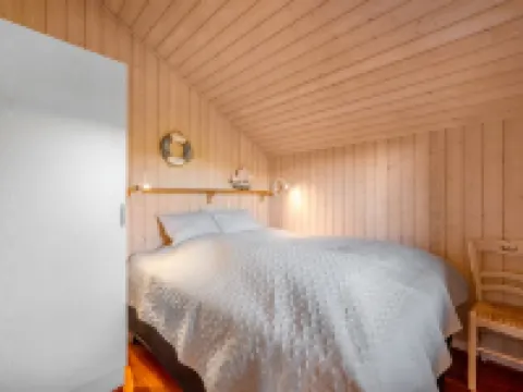 "Georg" - 200m from the sea