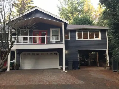 Woodinville Wellington Creekside Studio