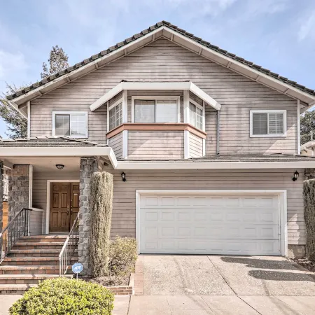 Peaceful Oakland Oasis w/ Private Yard! Отели рядом с достопримечательностью «Оклендский зоопарк»