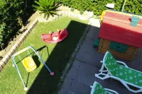 Apartment near Majella Park & Beach