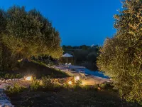 Trullo in Cisternino with Infinity Pool