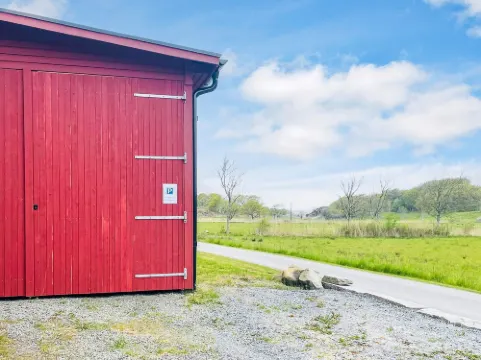 5 person holiday home in VAREKIL