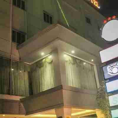 뉴 할리우드 호텔 Hotel Exterior