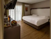 Mene City Hotel