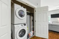 New Listing! Bulldog Borough in Downtown Athens