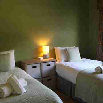 A Peaceful Cotswolds Retreat Rooms