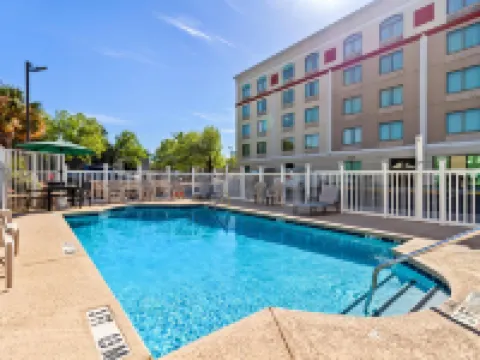 Quality Inn & Suites Hotels in Horry County