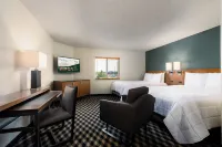 MCM Elegante Suites