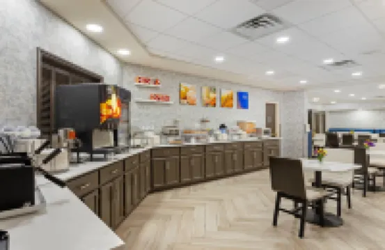 Comfort Inn & Suites Greenville Near East Carolina University