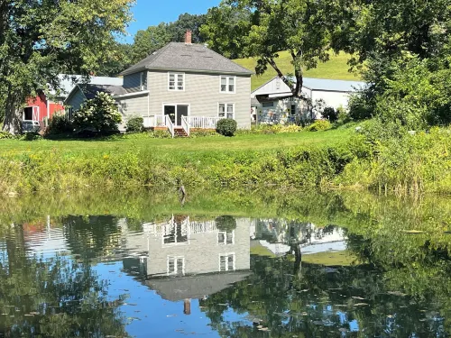 Rainbow Ridge Farms Hotels in Onalaska