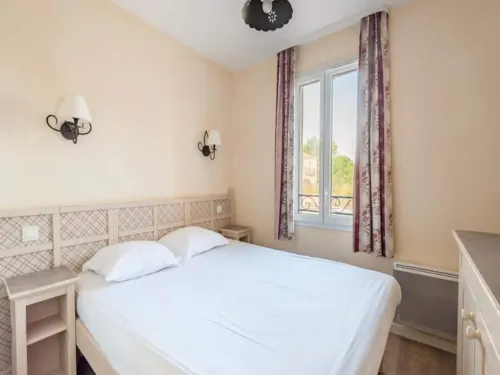 4 Room House 8 People - Selection