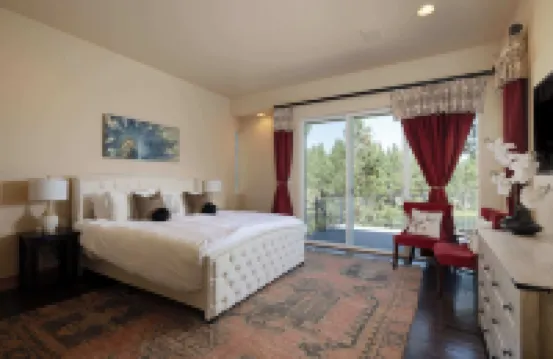 Amazing Riverfront on the Water- Big Sky Bend