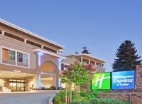 Holiday Inn Express & Suites Santa Cruz Hotels in Santa Cruz