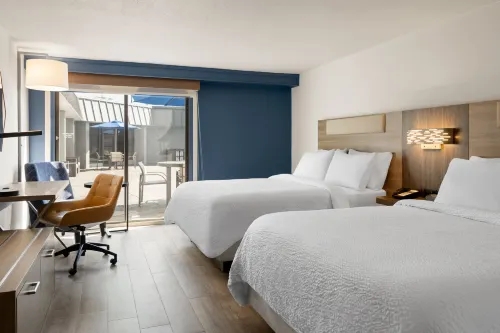Holiday Inn Express DENVER CENTRAL - NORTH by IHG - Parkering