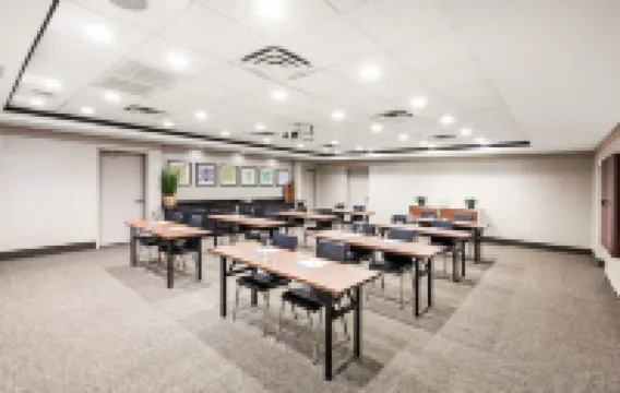 Holiday Inn Express & Suites BATON ROUGE EAST by IHG